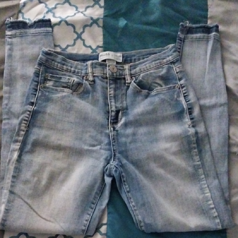 🦋Mudd Skinny Jeans with Faded Denim Wash